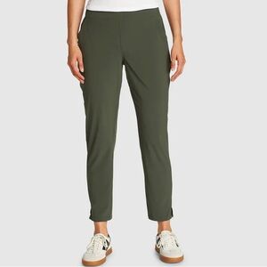 Eddie Bauer Pull On Capri Green Pants Womens Size XS.